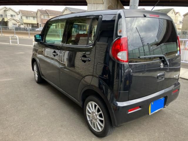 SUZUKI MR WAGON 2011