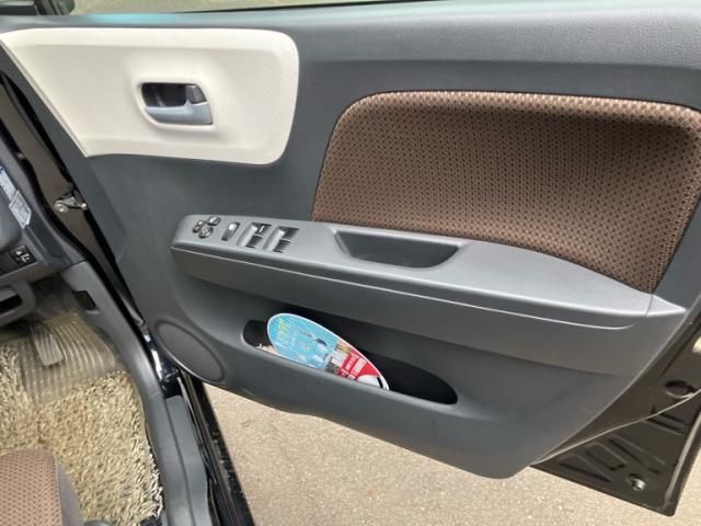 SUZUKI MR WAGON 2011