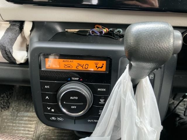 SUZUKI MR WAGON 2011