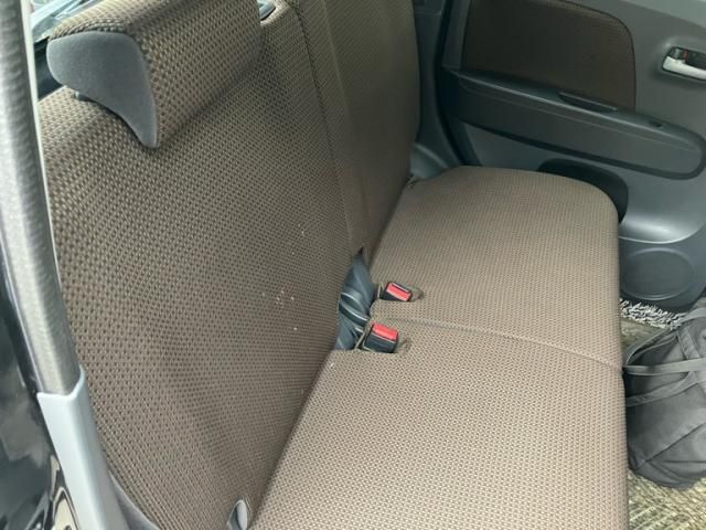 SUZUKI MR WAGON 2011