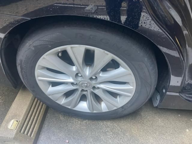 TOYOTA LEXUS HS250h 2013