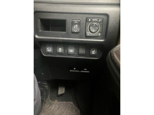 TOYOTA LEXUS HS250h 2013