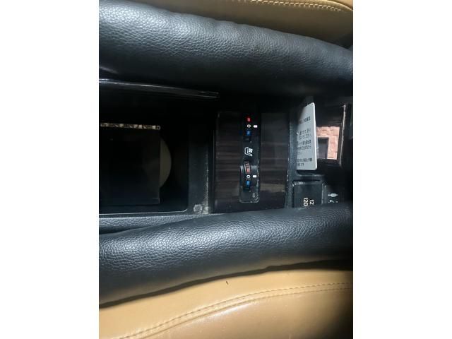 TOYOTA LEXUS HS250h 2013