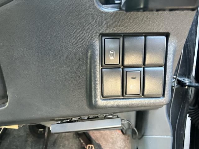 SUZUKI PALETTE SW 2012