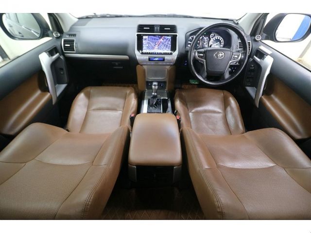 TOYOTA LANDCRUISER PRADO 2021