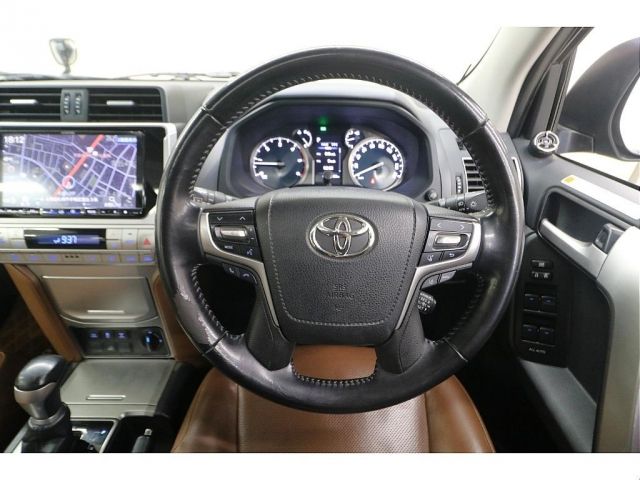 TOYOTA LANDCRUISER PRADO 2021