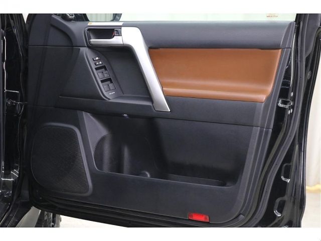 TOYOTA LANDCRUISER PRADO 2021