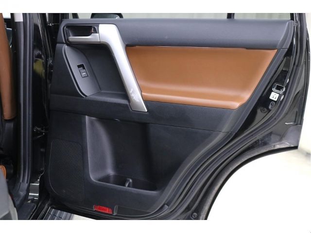 TOYOTA LANDCRUISER PRADO 2021