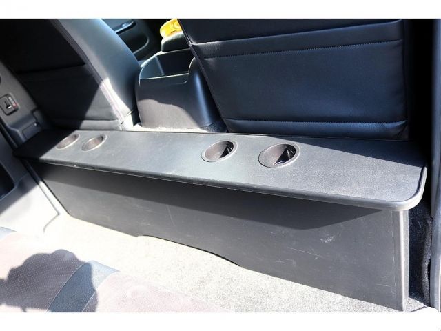 TOYOTA HIACE van 4WD 2017