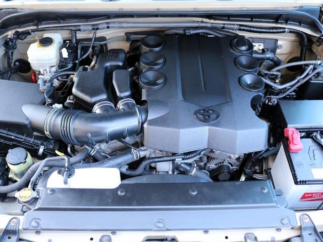 TOYOTA FJ CRUISER 4WD 2011