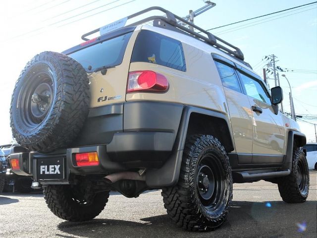 TOYOTA FJ CRUISER 4WD 2011