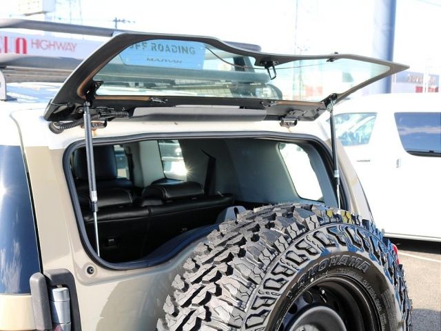 TOYOTA FJ CRUISER 4WD 2011