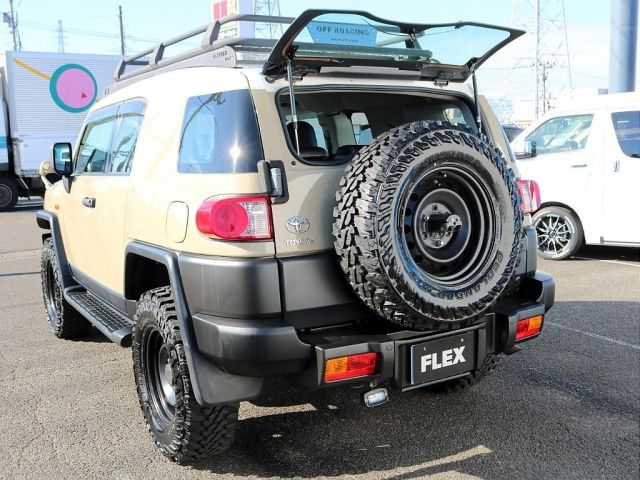 TOYOTA FJ CRUISER 4WD 2011