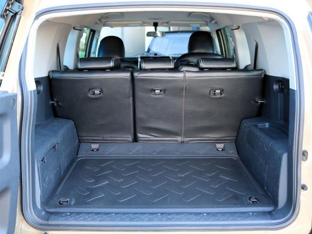 TOYOTA FJ CRUISER 4WD 2011