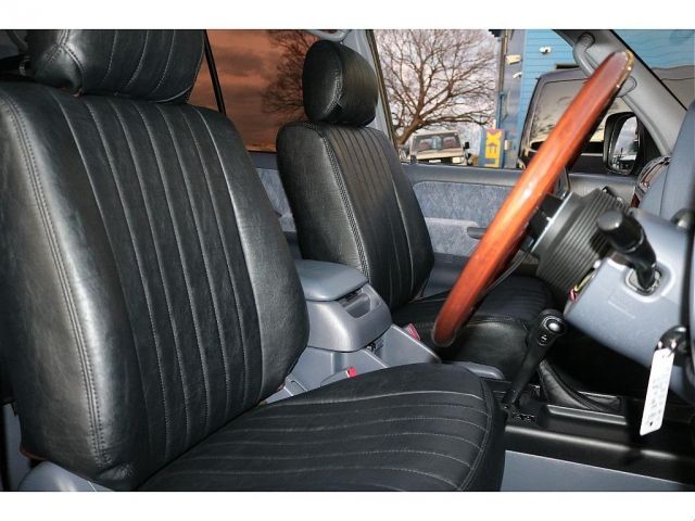 TOYOTA LANDCRUISER PRADO 2001