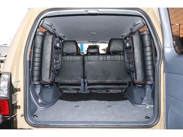 TOYOTA LANDCRUISER PRADO 2001