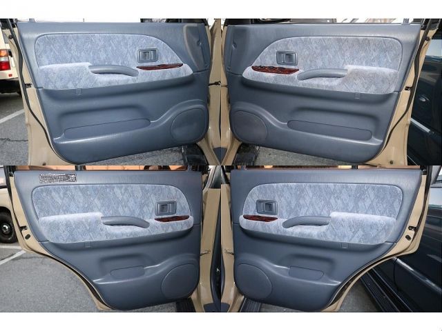 TOYOTA LANDCRUISER PRADO 2001