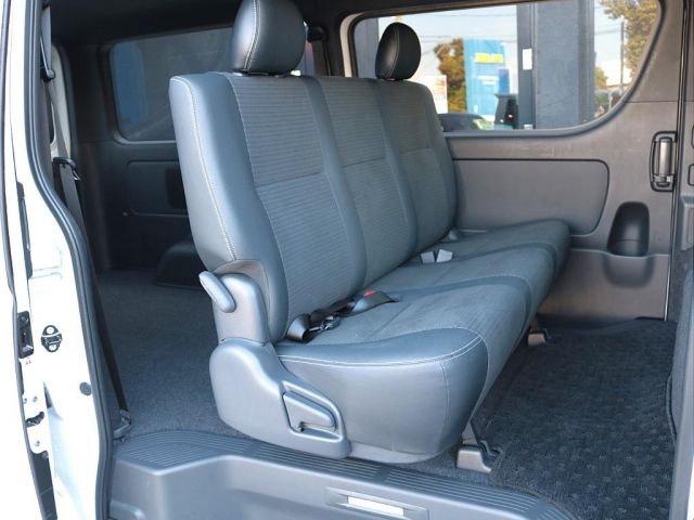 TOYOTA HIACE van 2WD 2025