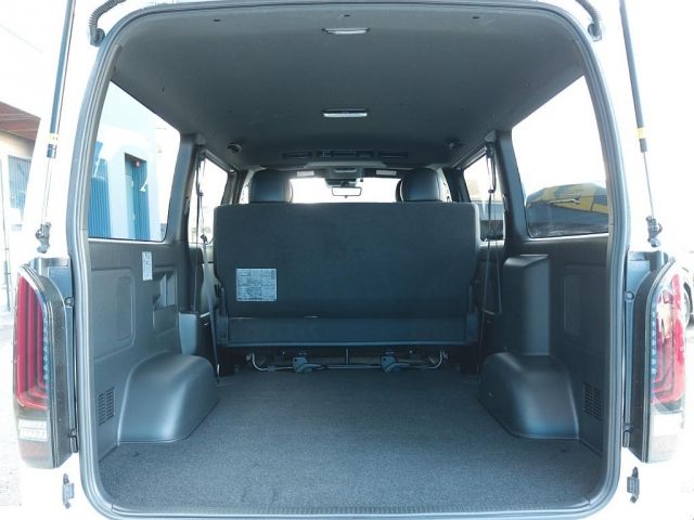 TOYOTA HIACE van 2WD 2025