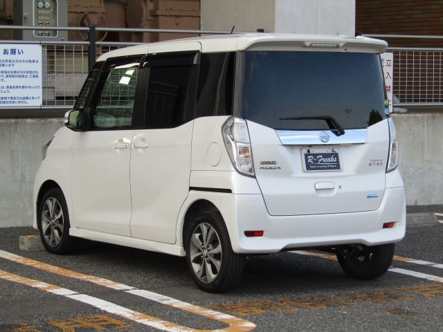 NISSAN DAYZ ROOX 2014