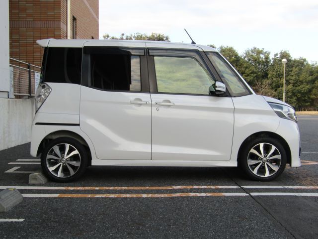 NISSAN DAYZ ROOX 2014