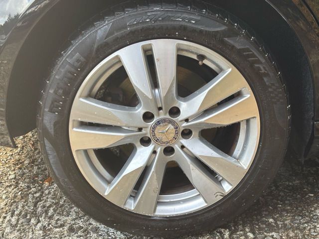 MERCEDES BENZ MERCEDES BENZ E class sedan 2012