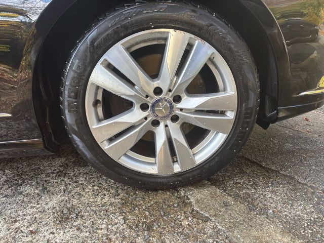 MERCEDES BENZ MERCEDES BENZ E class sedan 2012