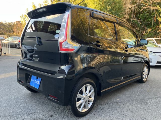 MITSUBISHI eK custom 2017