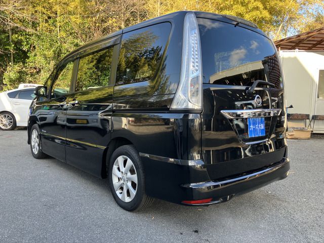 NISSAN SERENA  S-HYBRID 2013