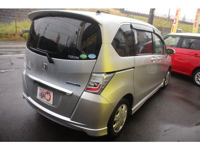 HONDA FREED HYBRID 2013