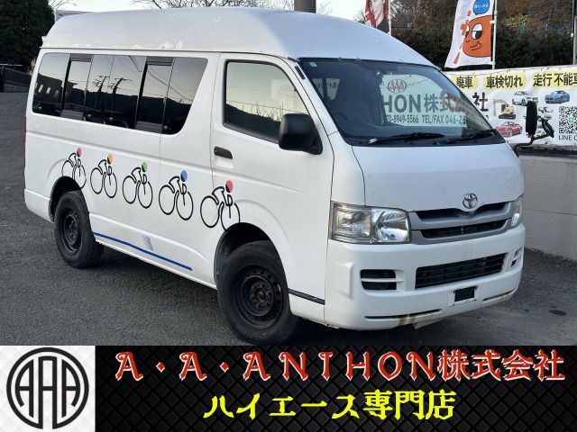 TOYOTA HIACE van 4WD 2010
