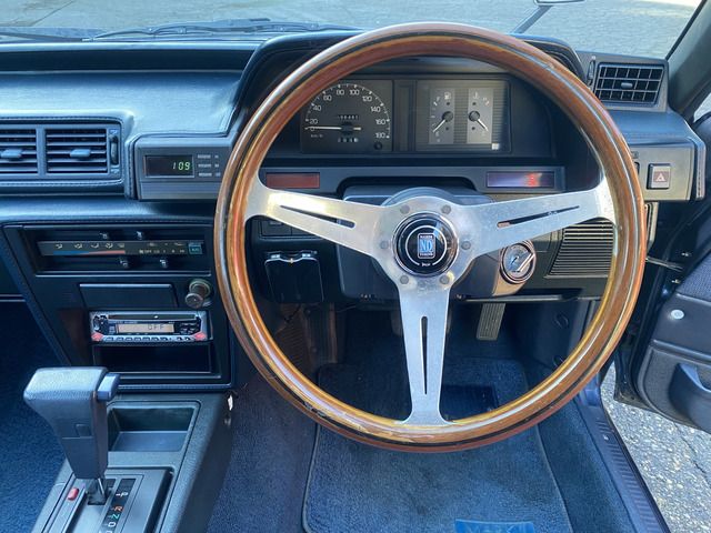 TOYOTA MARK2 van 2WD 1989