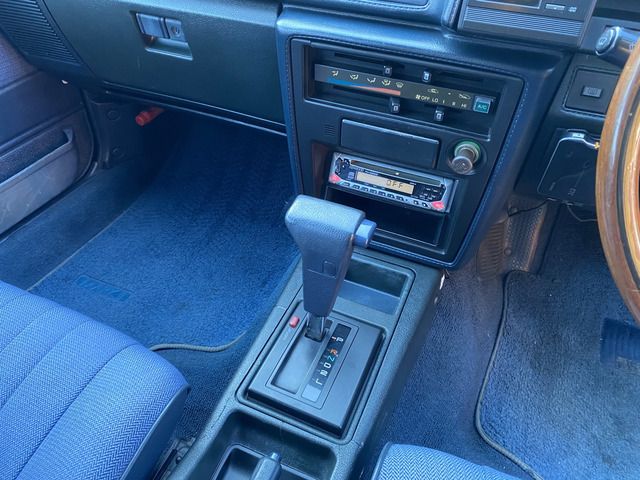 TOYOTA MARK2 van 2WD 1989