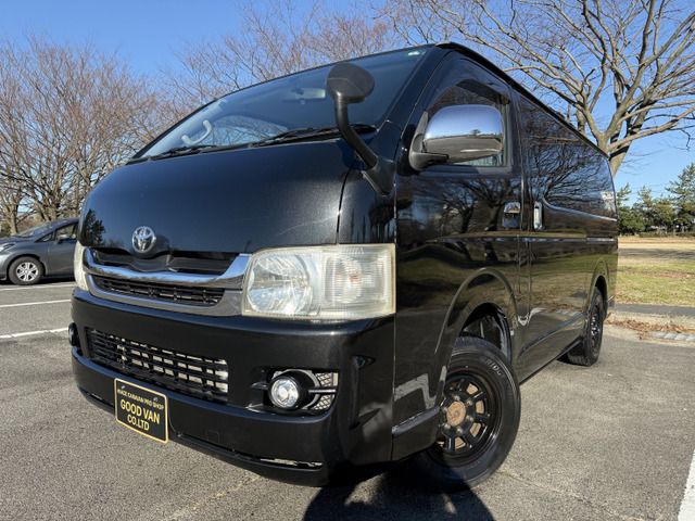 TOYOTA HIACE van 4WD 2010