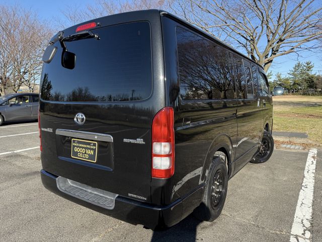 TOYOTA HIACE van 4WD 2010