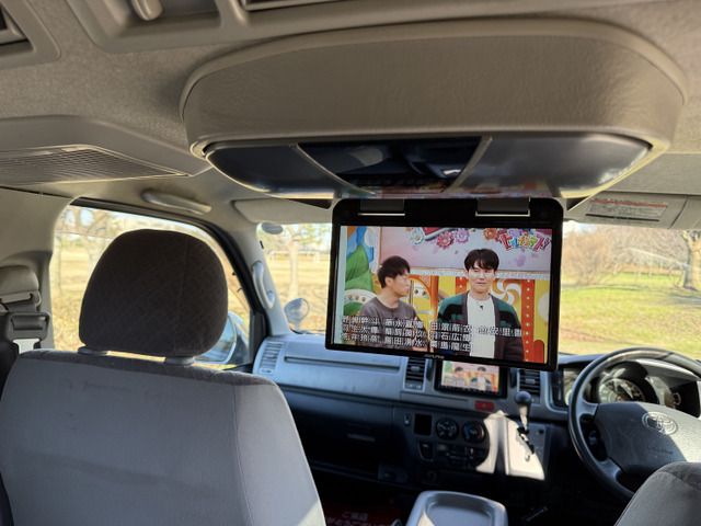 TOYOTA HIACE van 4WD 2010