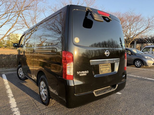 NISSAN NV350 CARAVAN 4WD 2014