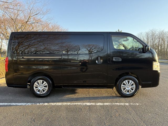 NISSAN NV350 CARAVAN 4WD 2014
