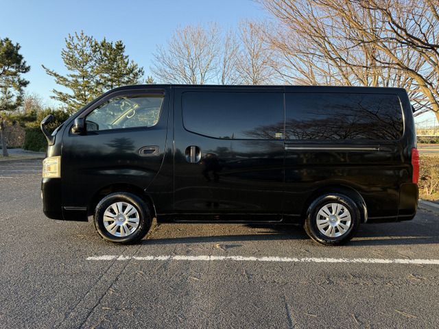 NISSAN NV350 CARAVAN 4WD 2014