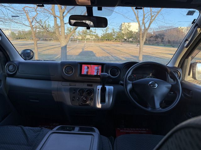 NISSAN NV350 CARAVAN 4WD 2014