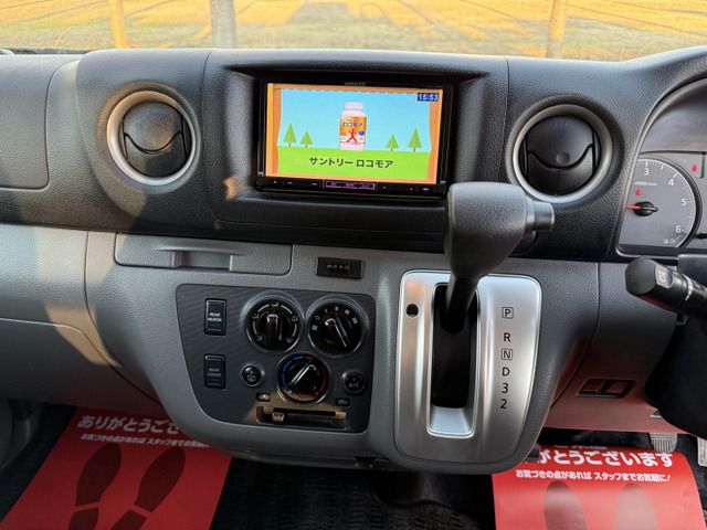 NISSAN NV350 CARAVAN 4WD 2014