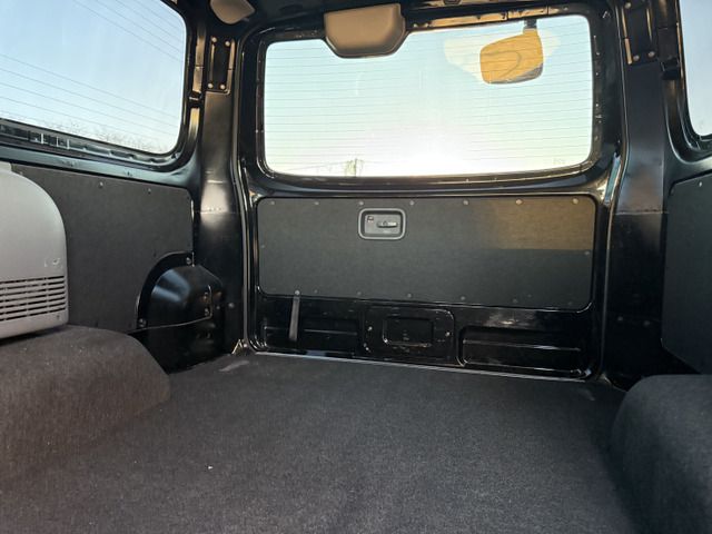 NISSAN NV350 CARAVAN 4WD 2014