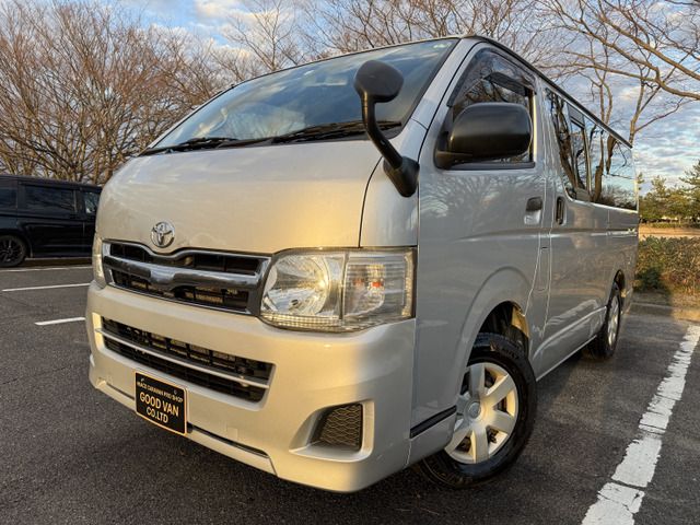 TOYOTA HIACE van 4WD 2012