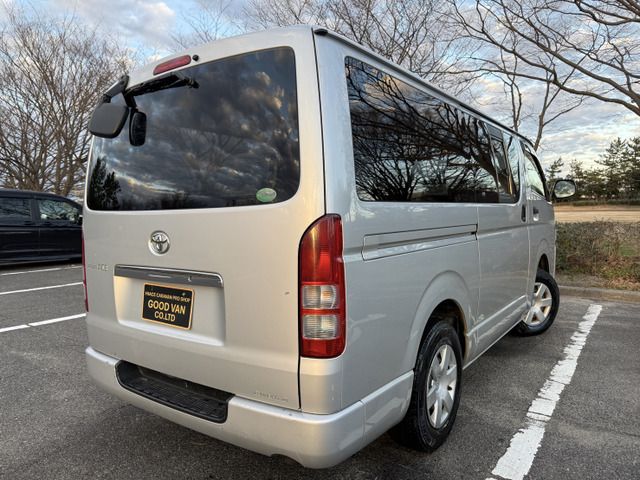 TOYOTA HIACE van 4WD 2012