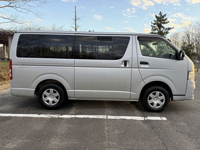 TOYOTA HIACE van 4WD 2012