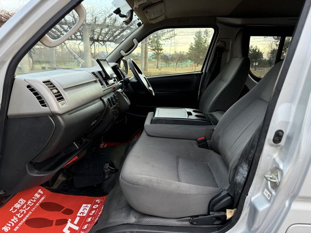 TOYOTA HIACE van 4WD 2012