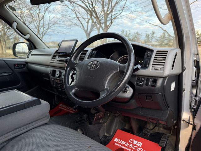 TOYOTA HIACE van 4WD 2012