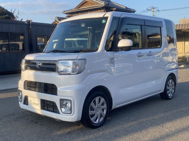 TOYOTA PIXIS MEGA 2020