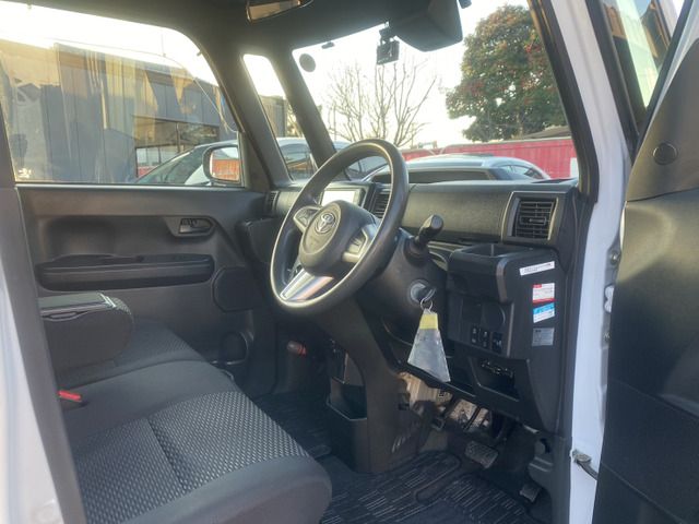 TOYOTA PIXIS MEGA 2020