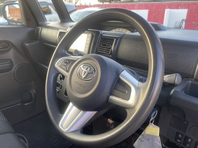 TOYOTA PIXIS MEGA 2020